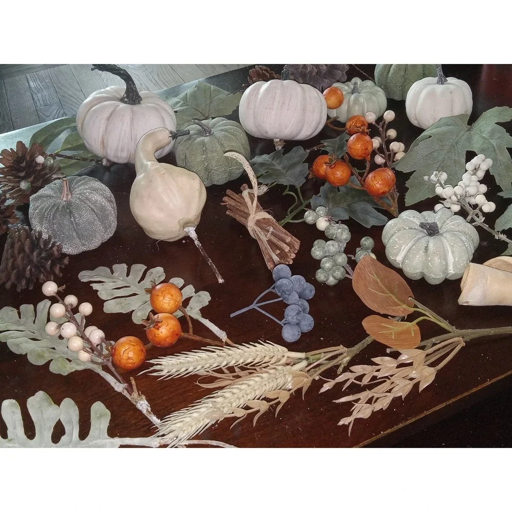 33 Pc Vintage Artificial Faux Pumpkins Berries Leaves Realistic Home Table Decor